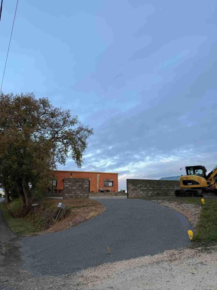 Aménagement chemin d'accès goudronné Samatan