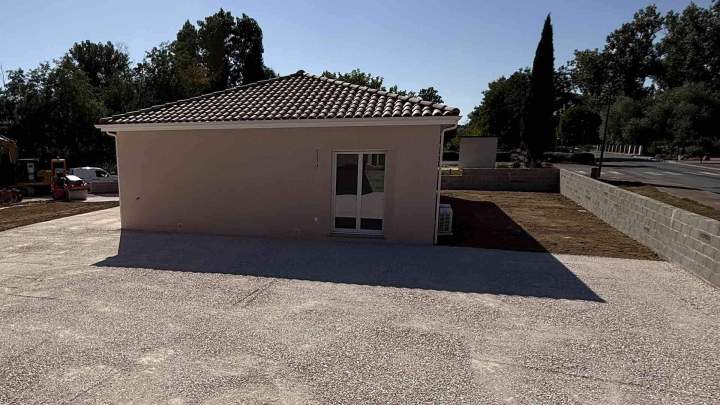Aménagement cour en béton lavé Samatan